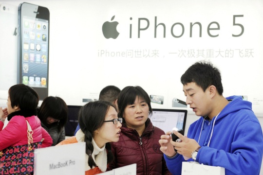 iPhone 5 se začal prodávat v Číně