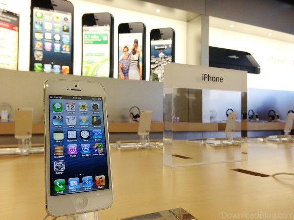 Apple omezuje objednávky součástek pro iPhone 5