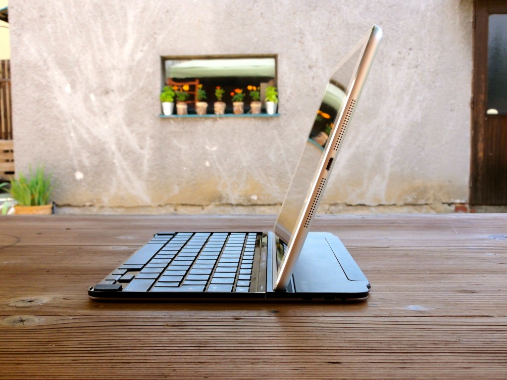 Ultrathin Magnetic clip-on Keyboard Cover 10