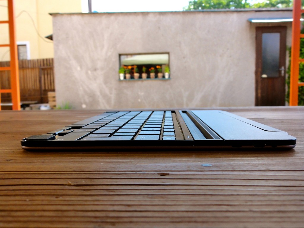 Ultrathin Magnetic clip-on Keyboard Cover 3