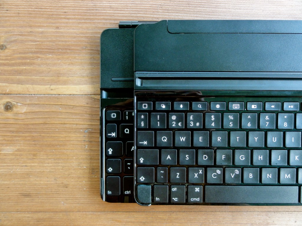 Logitech Bluetooth klávesnice 3