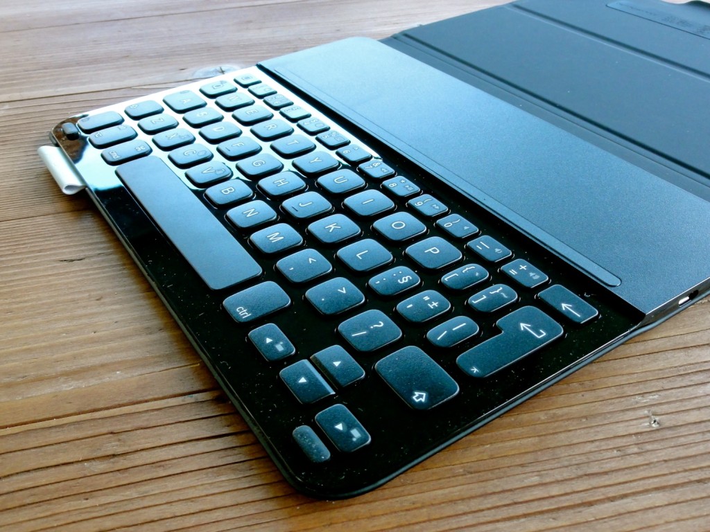 Ultrathin Keyboard Folio 3