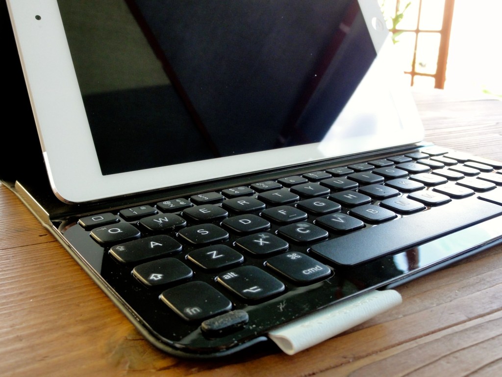 Ultrathin Keyboard Folio 8