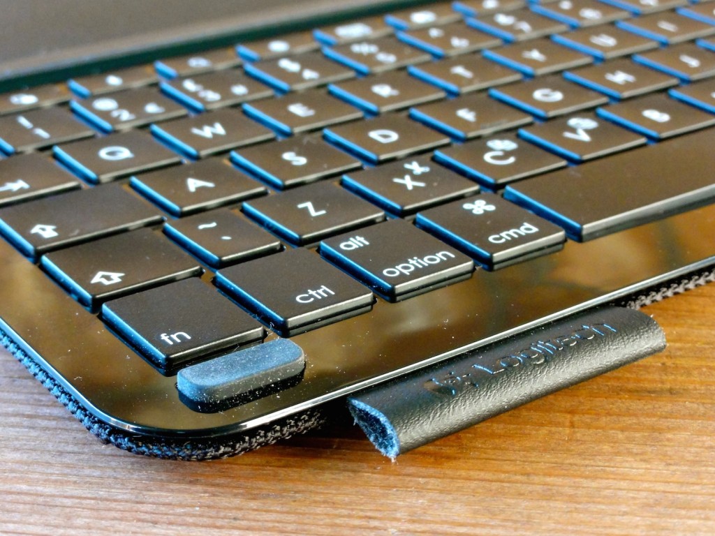 Logitech_Type+ 2_2