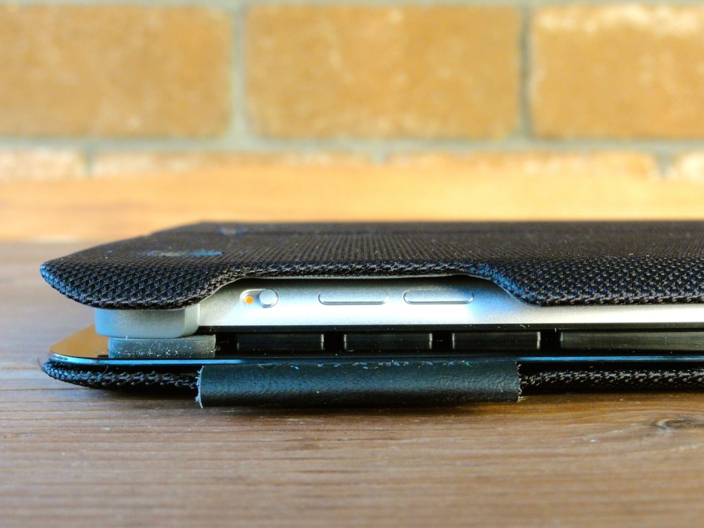 Logitech_Type+ 4_1