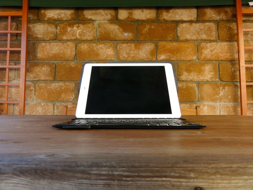 Logitech_Type+ 4_2