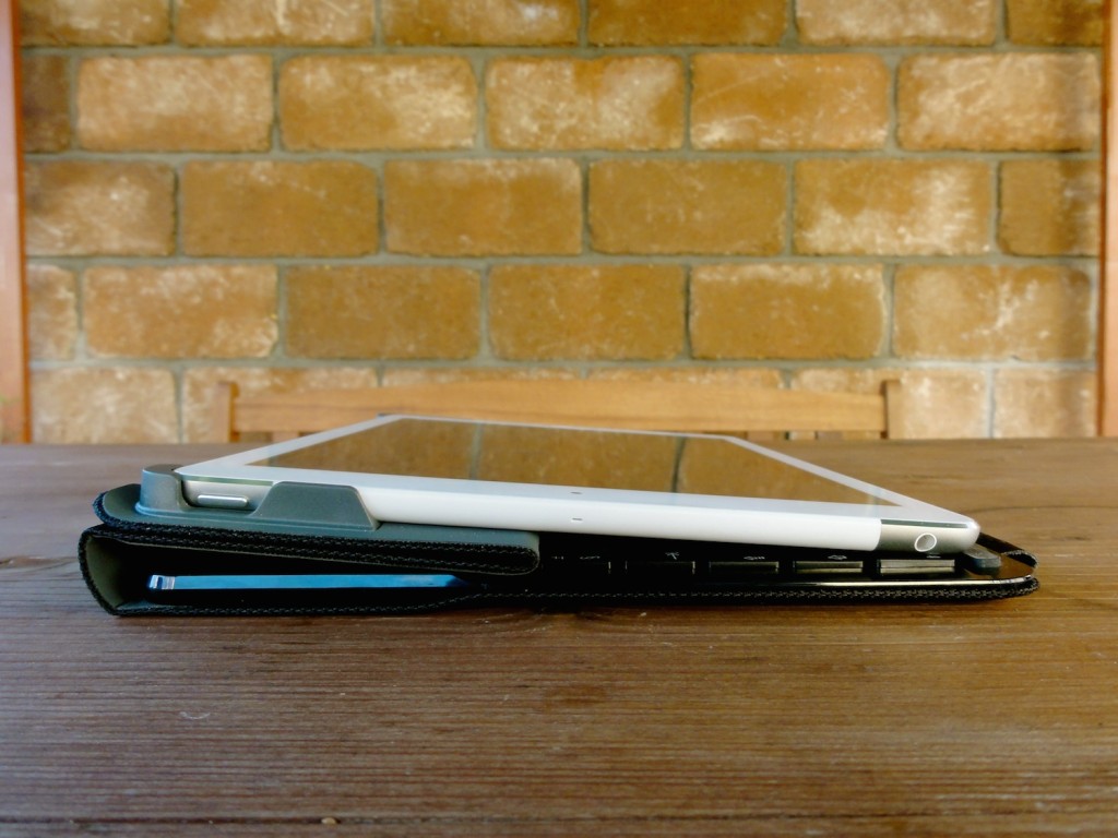 Logitech_Type+ 5_2