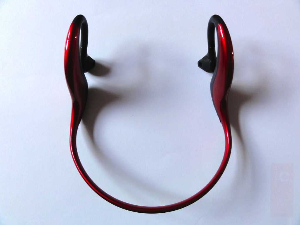 Bluetooth sluchátka CEL-TEC BTH0018 2