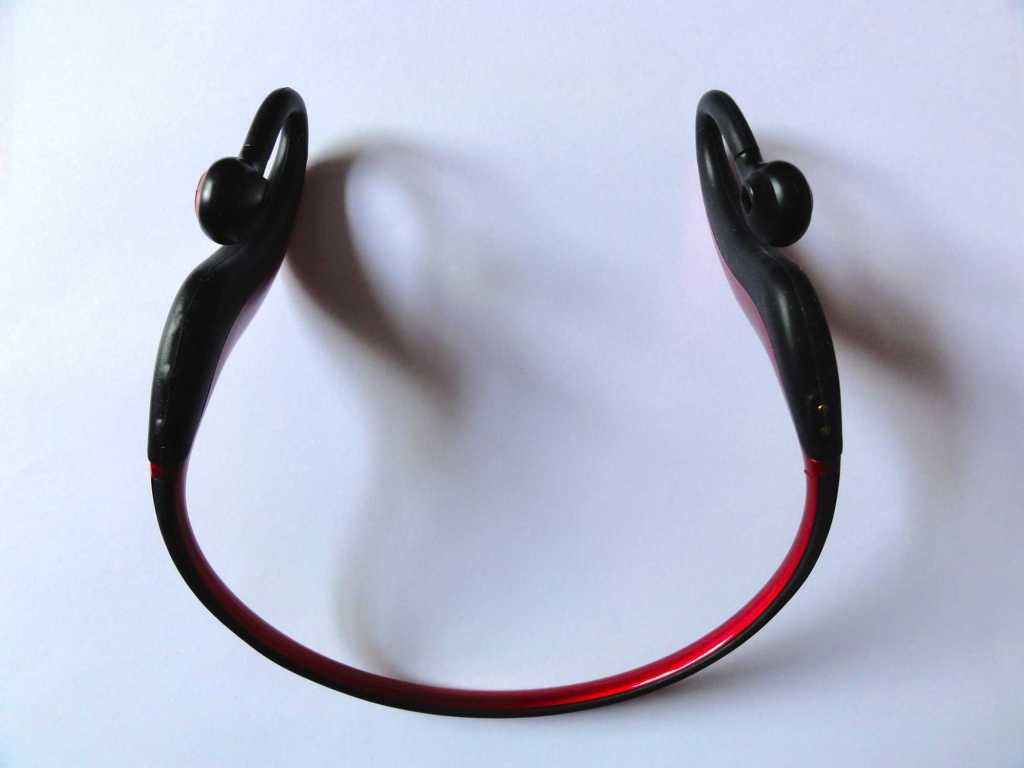 Bluetooth sluchátka CEL-TEC BTH0018 3