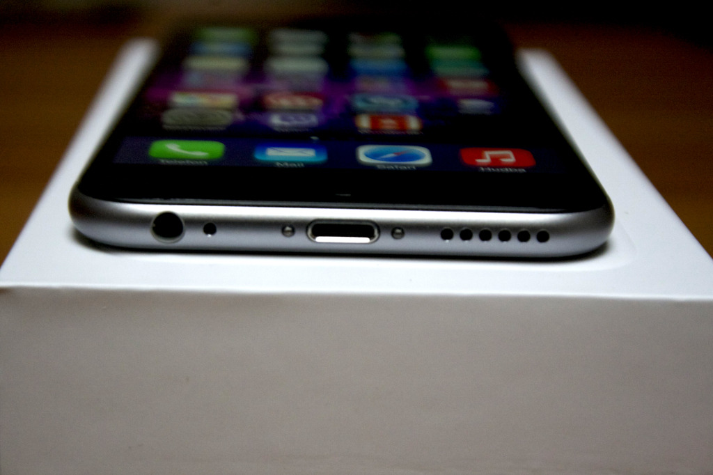 iphone_6_spodni_strana_2
