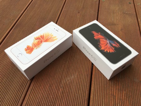 Krabičky iPhone 6s pro vesmírně šedý a růžově zlatý model