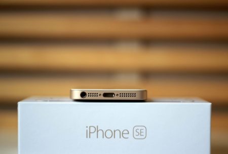 iPhone SE