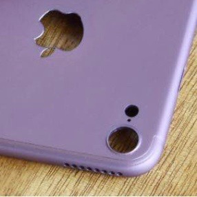 Uniklé fotografie krytu pro iPhone 7 ukazují 4 reproduktory