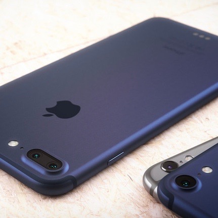 iPhone 7 Dark Blue