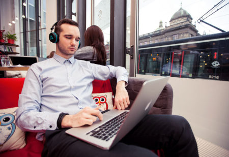 Blaze B-1 by LAMAX Beat