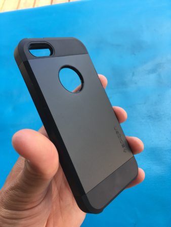 Tough Armor od Spigenu