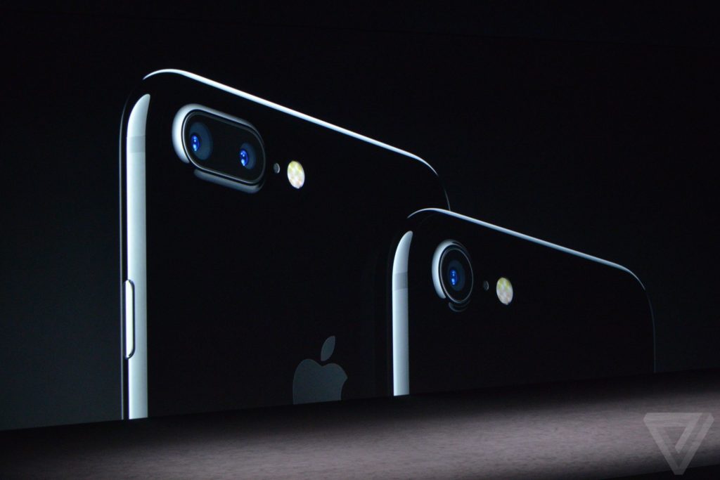 apple-iphone-watch-20160907-4975