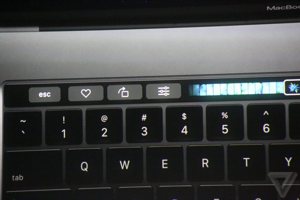 apple-macbook-event-20161027-8097