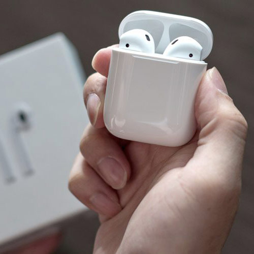 AirPods