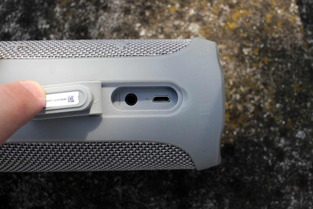 JBL Flip 4