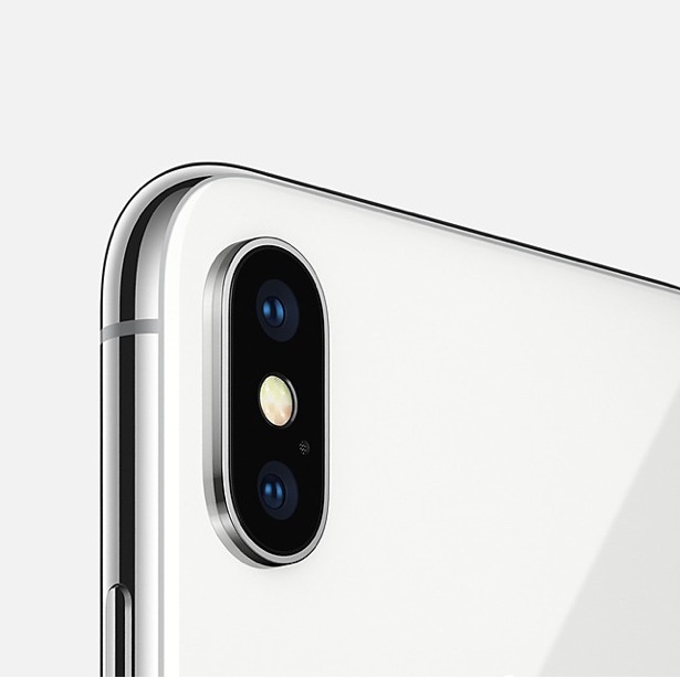 předobjednávky iPhonu X, první dojmy z iPhonu X