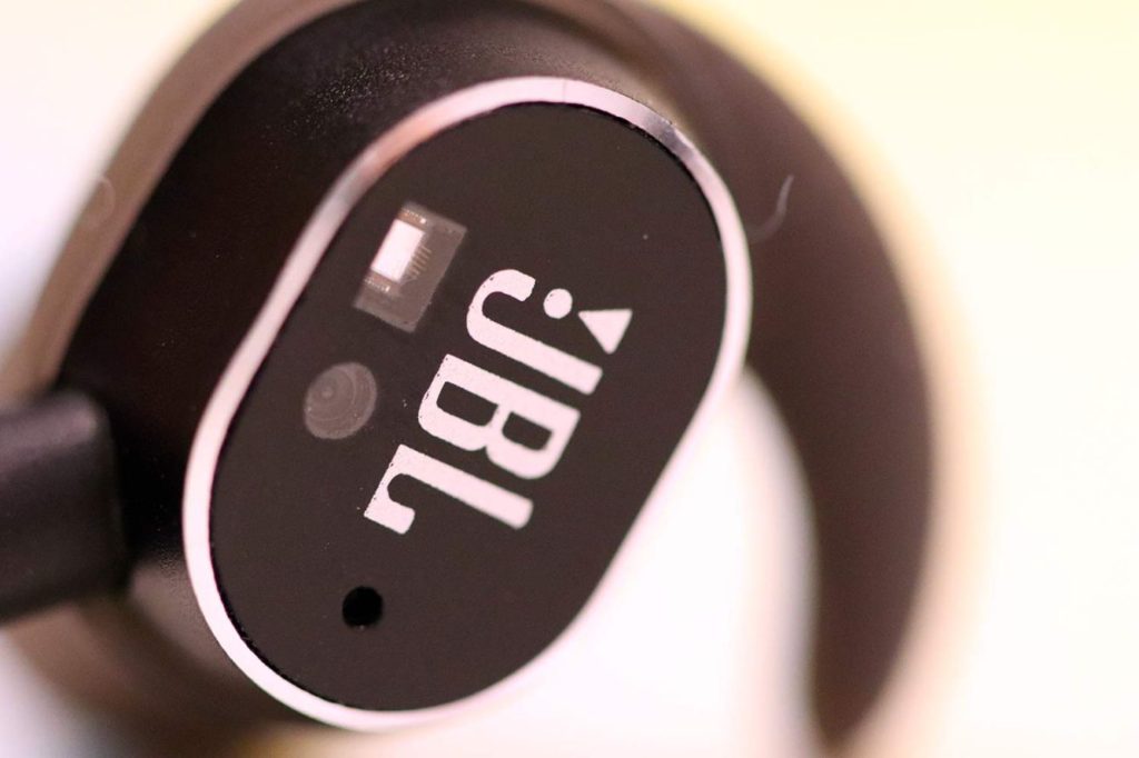 JBL Reflect Response