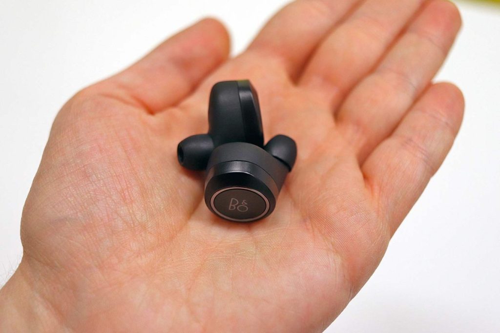 BeoPlay E8