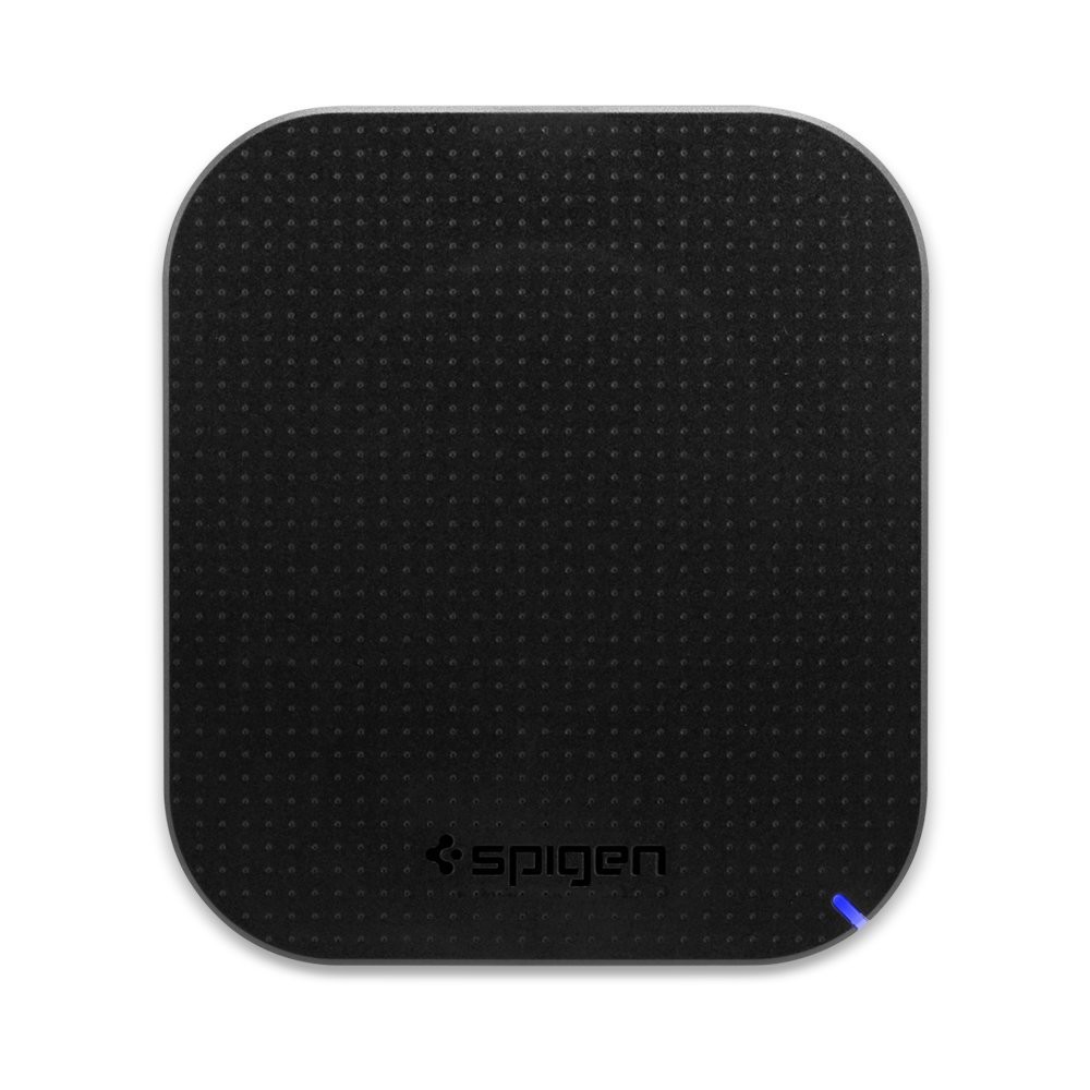 Bezdrátová nabíječka Spigen Essential F302W je pro kabel rovnocenným soupeřem (sleva)
