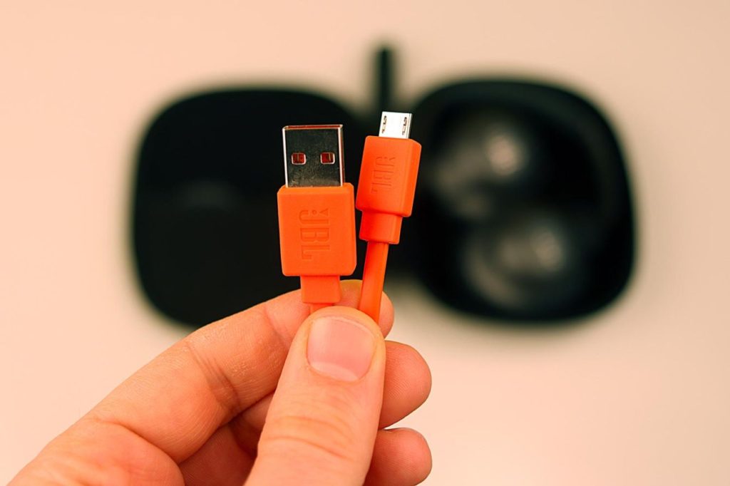 JBL Everest 710