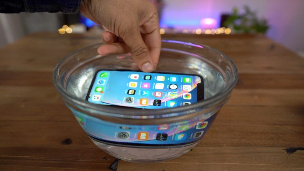 iPhone XR vodotěsnost