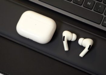 Nový firmware AirPods Pro, sluchátka AirPods Pro