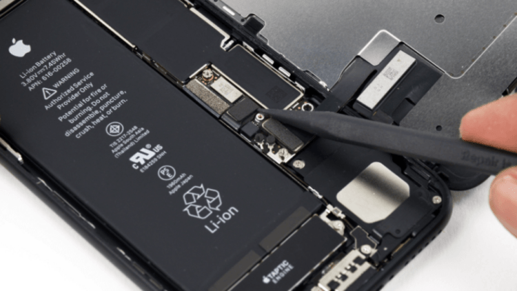 iPhone SE baterie