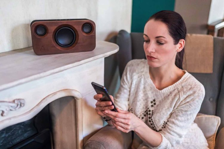 Bluetooth reproduktor