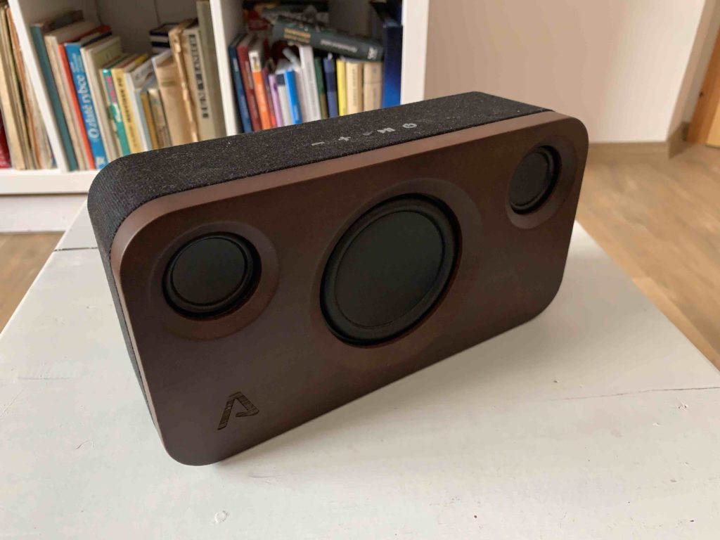 Bluetooth reproduktor