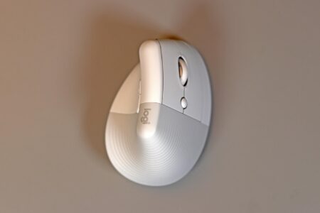 Logitech Lift for Mac