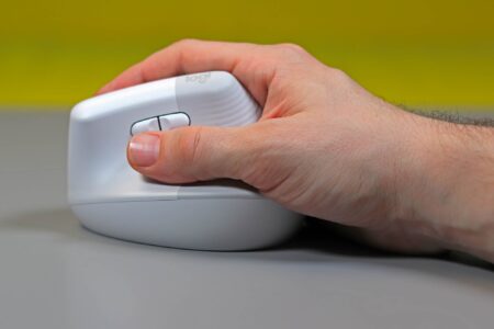 Logitech Lift for Mac
