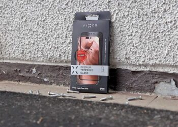 FIXED Armor tvrzené sklo na iPhone