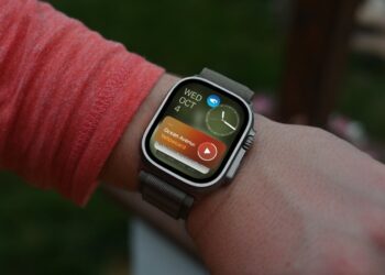 gesto poklepání Apple Watch