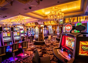 Hracie automaty online za peniaze VS. casino hry zdarma: Aké majú výhody a nevýhody?