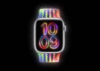 Apple Watch pletený navlékací řemínek Pride Edition