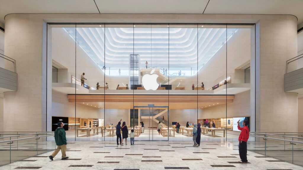 Apple-The-Exchange-TRX-Malaysia-media-preview-storefront_Full-Bleed-Image.jpg.large_2x