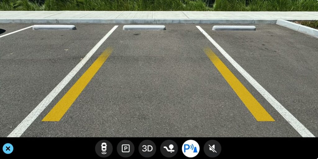 Next-Generation-CarPlay-Rear-Camera