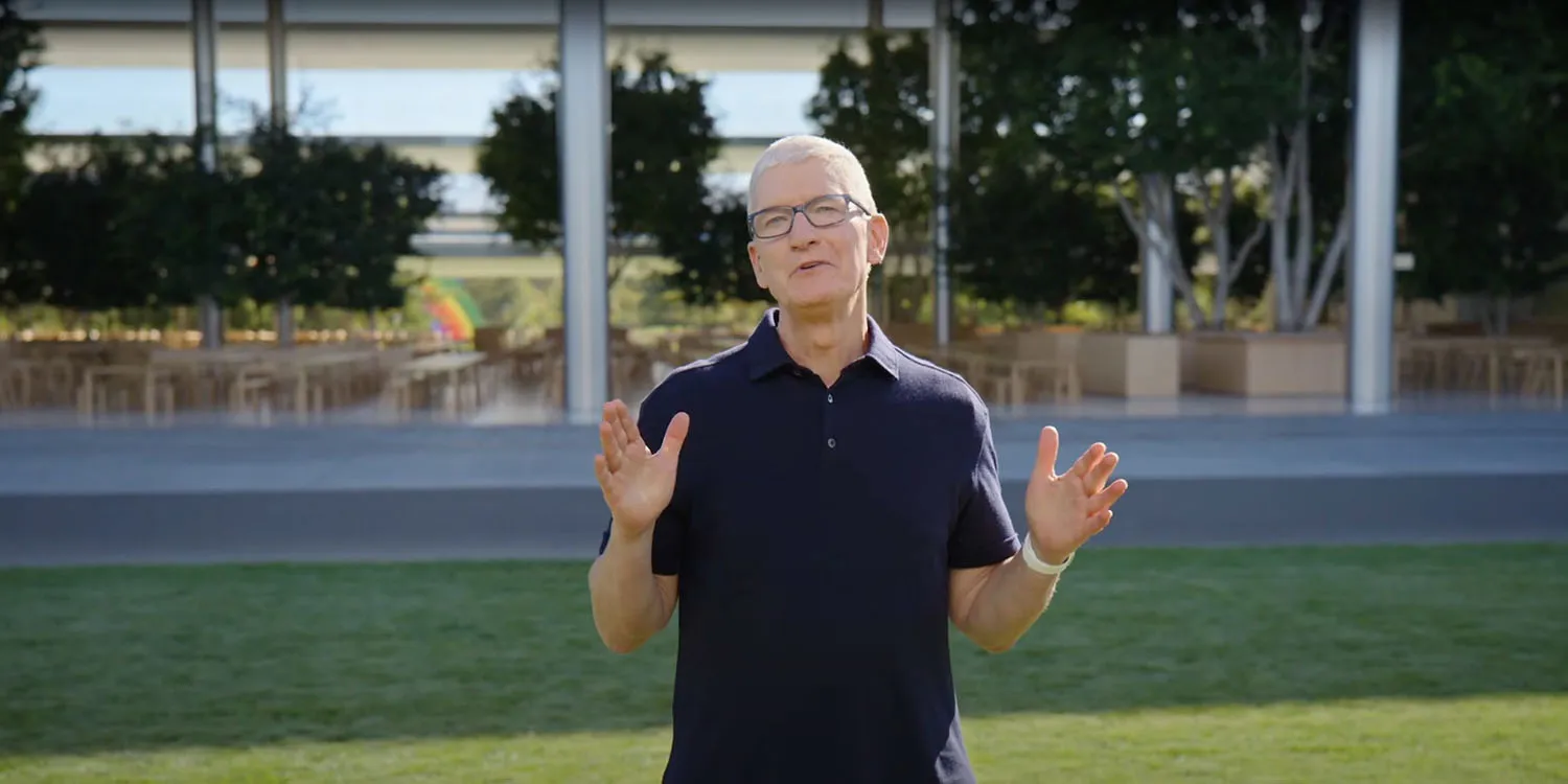 Tim Cook iOS 18