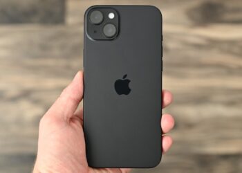 iPhone 15