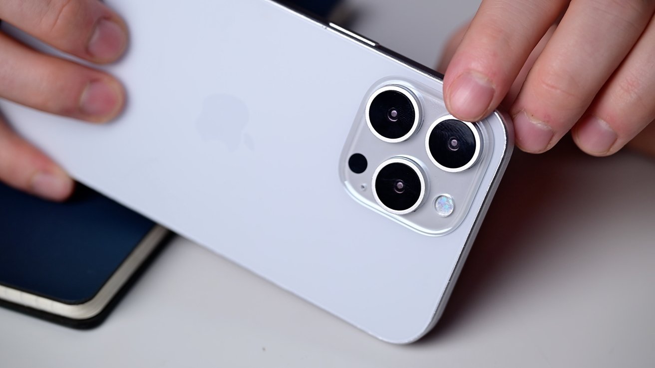 iPhone 16 Pro