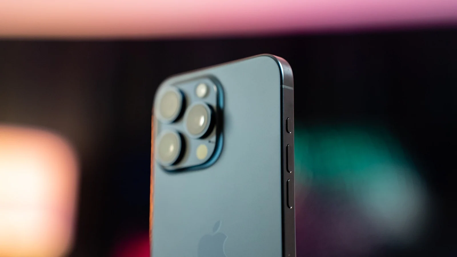 iPhone 16 Pro chlazení