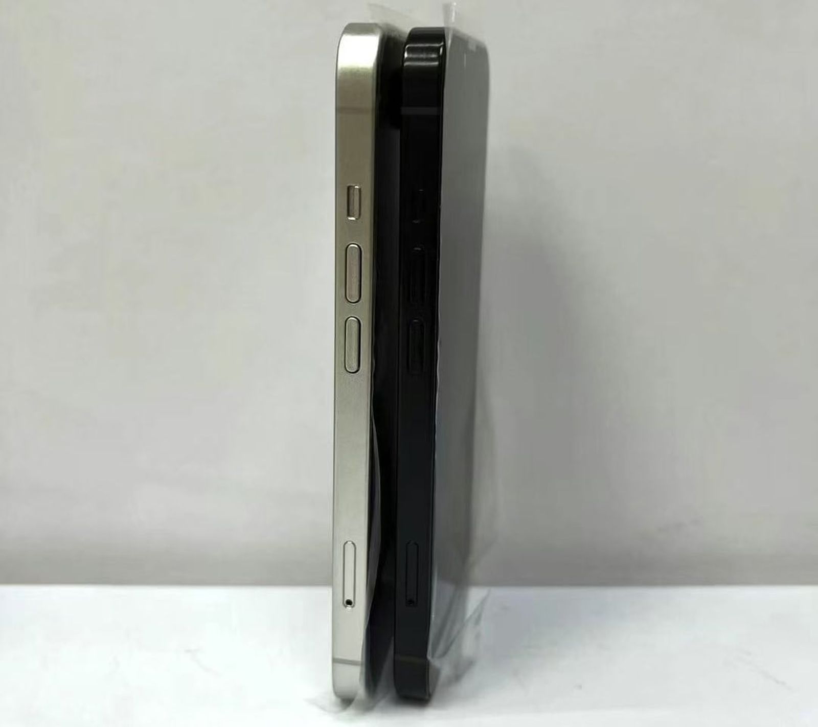 iPhone SE 4 maketa