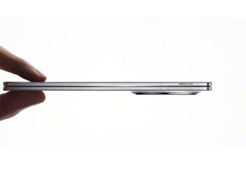 Nejtenčí skládací telefon Oppo Find N5