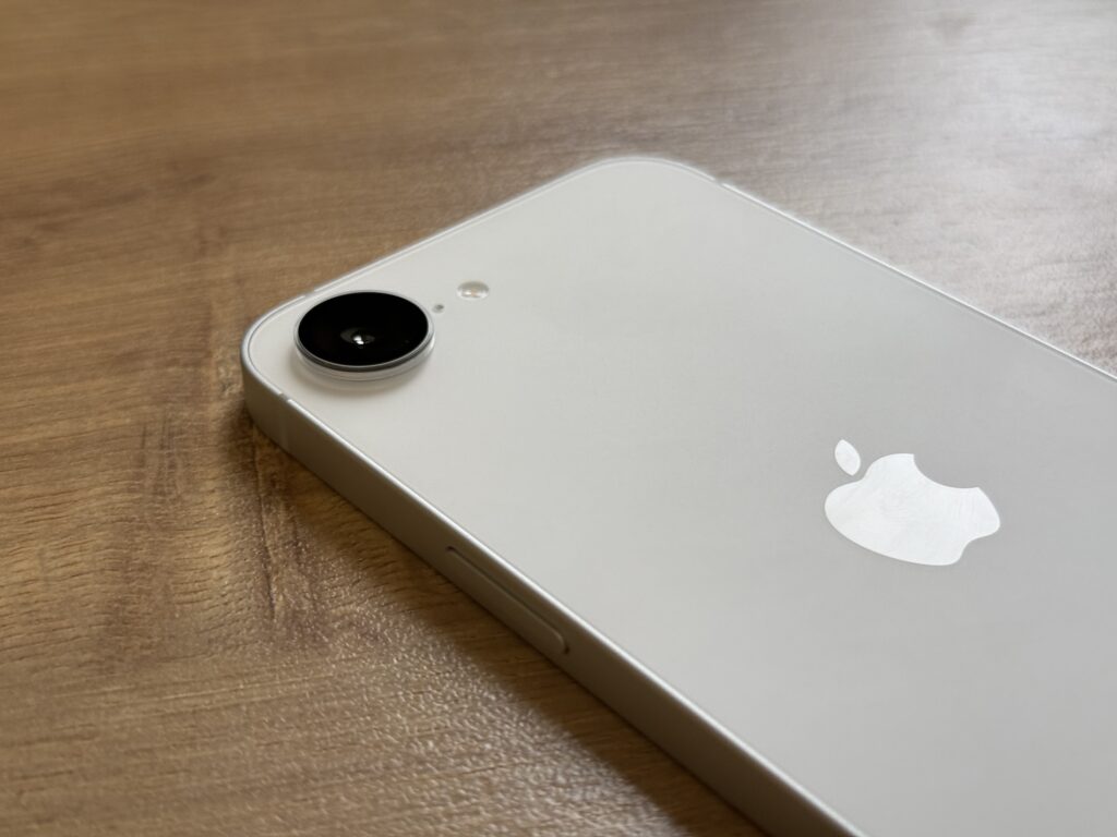 PanzerGlass skla iPhone 16e 12