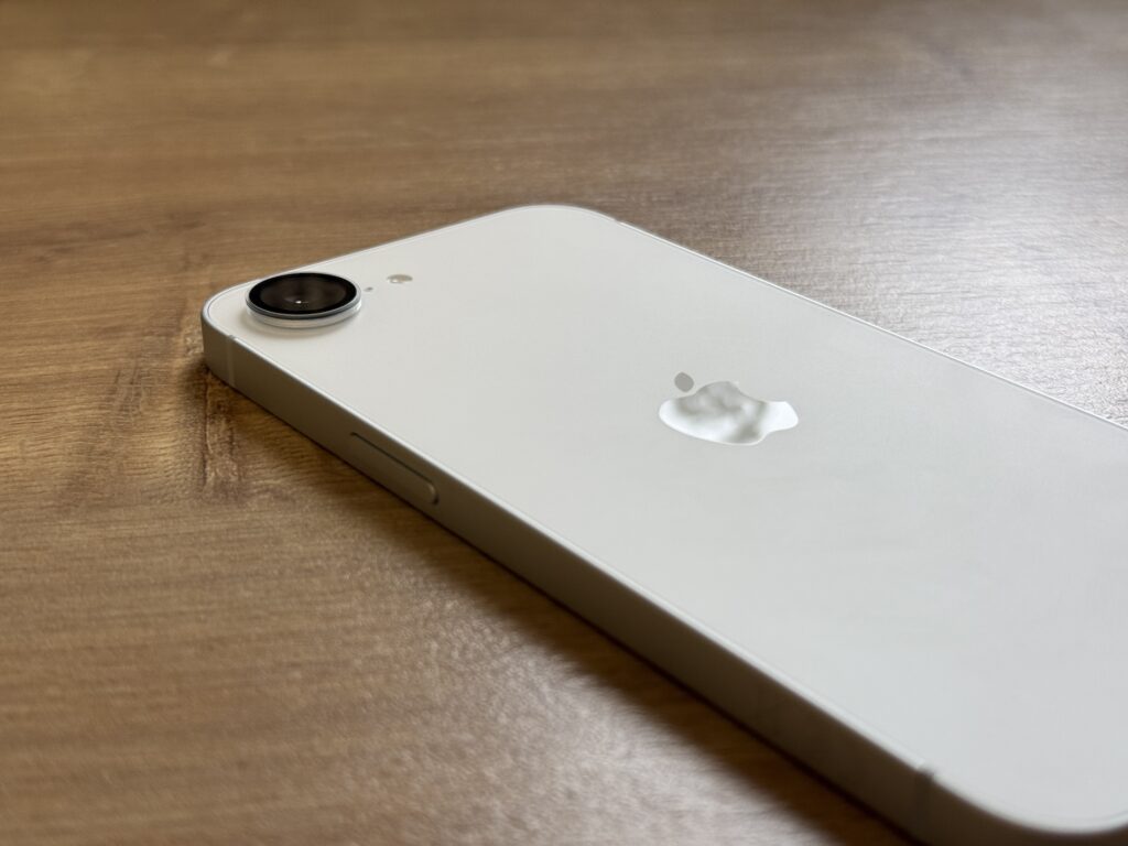 PanzerGlass skla iPhone 16e 13